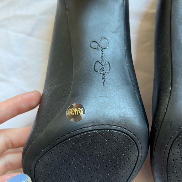 Jessica Simpson Black Leather Haneh Pump Sz 8 1/2 (39) Women’s - Picture 9 of 13